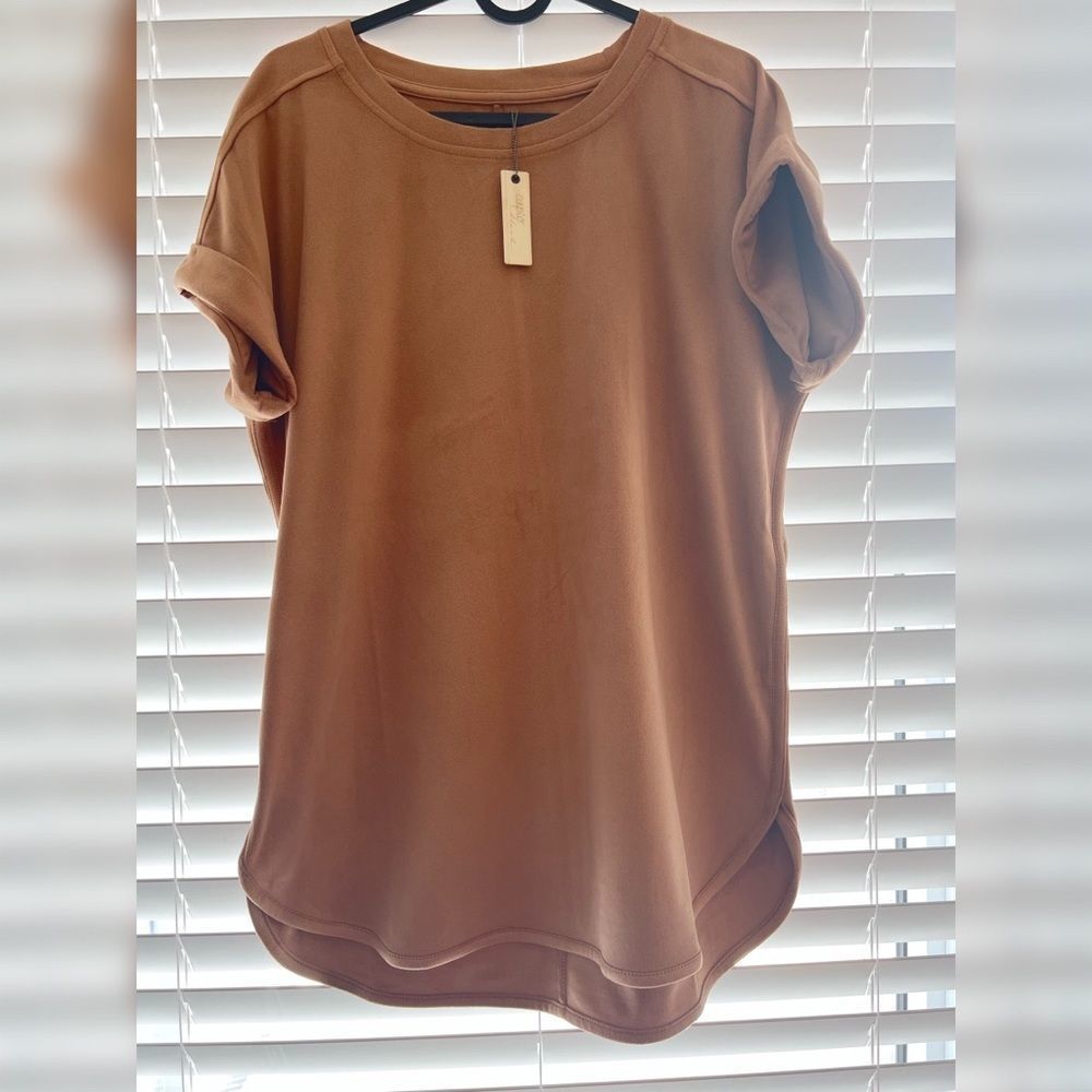 NWT Cupio Women shirt and jogger pants set, Suede, Super soft and comfortable